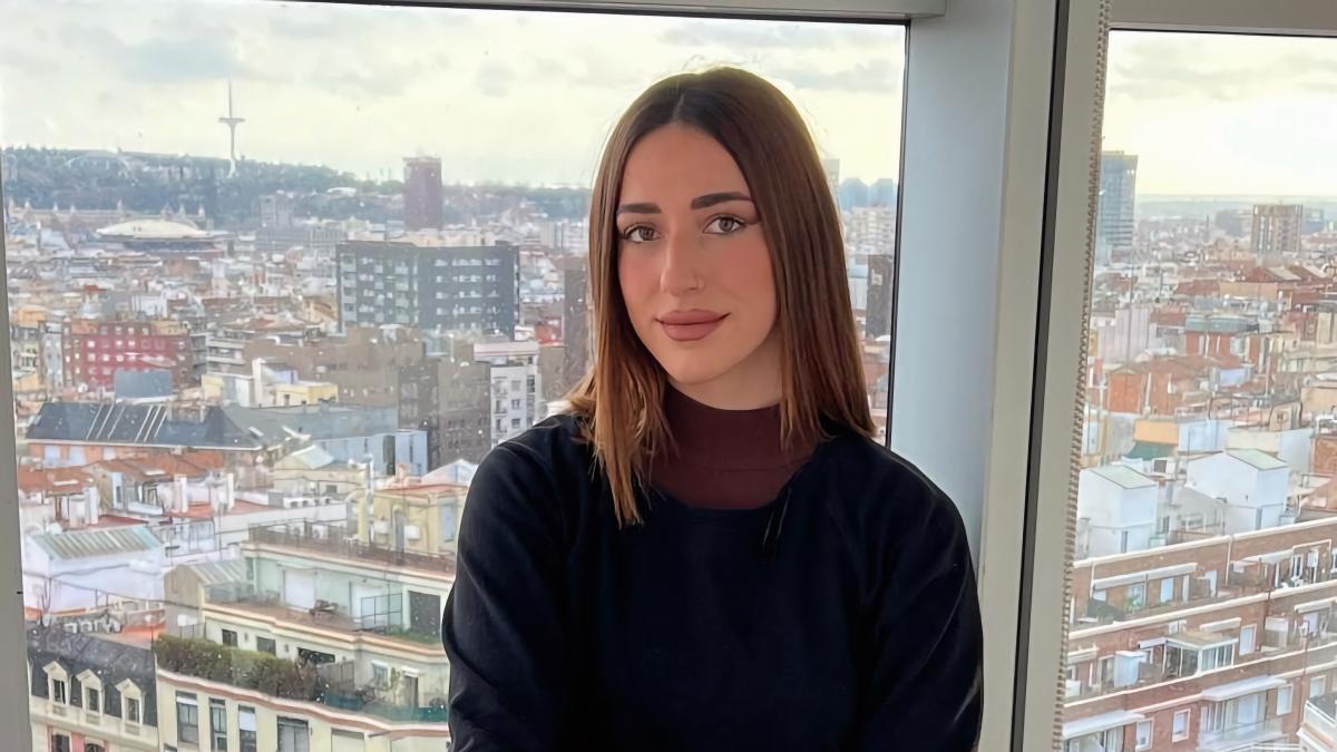 María — Atención al Cliente